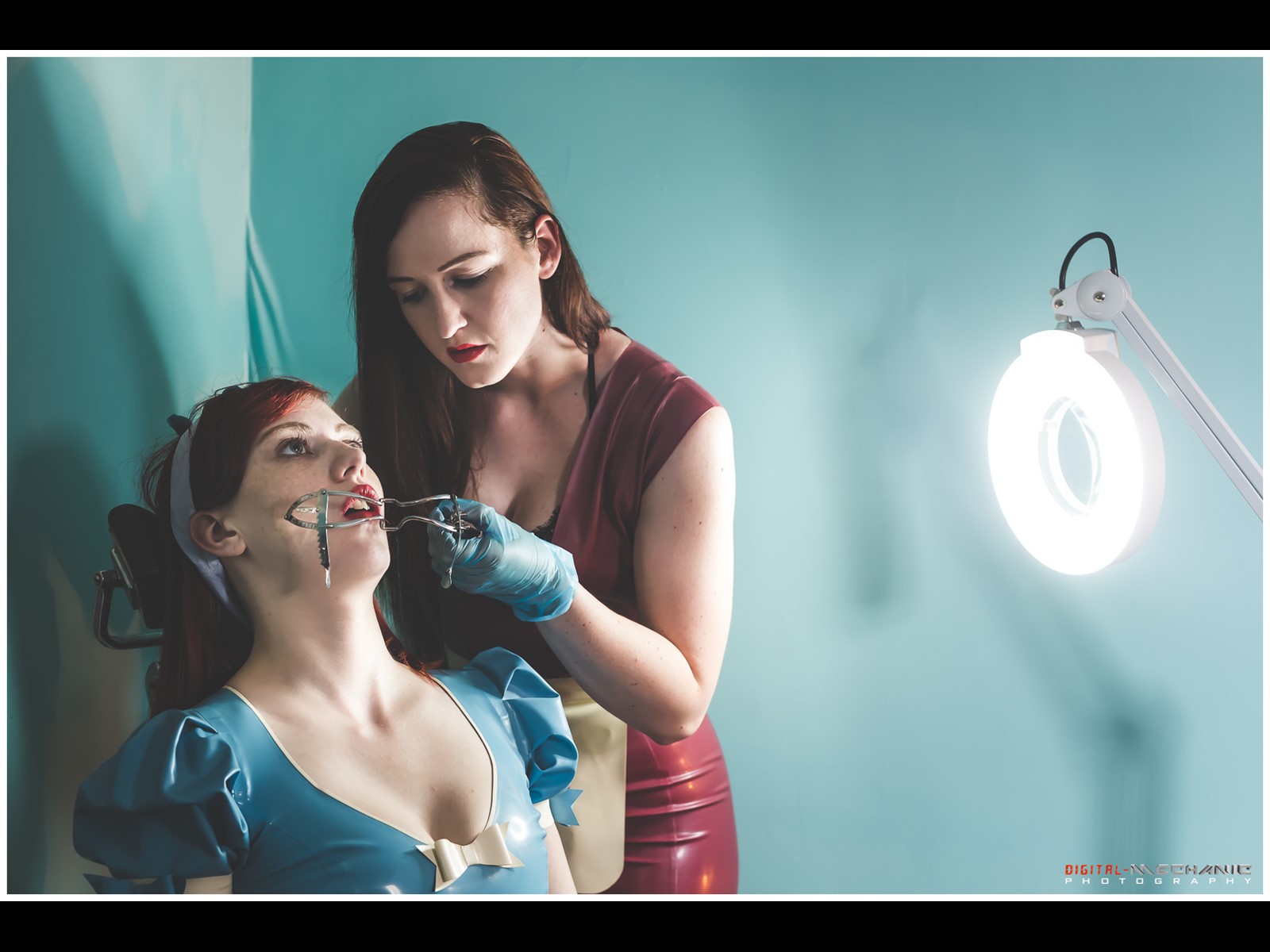 Slave Girl Rubber Fetish Mistress Dominatrix